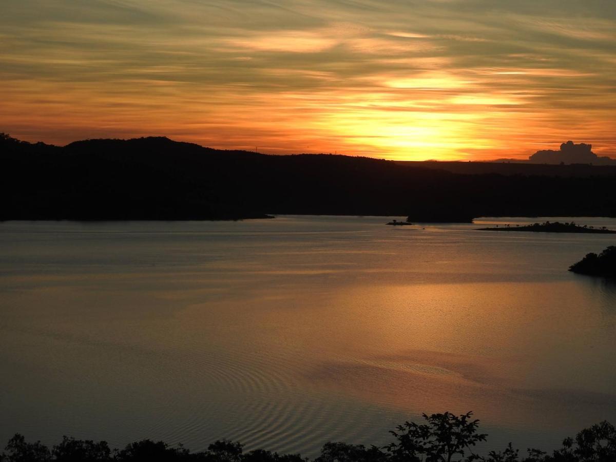 Chale Mirante, Piscina, Cachoeira, Lago E Vista Espetacular Alexania エクステリア 写真