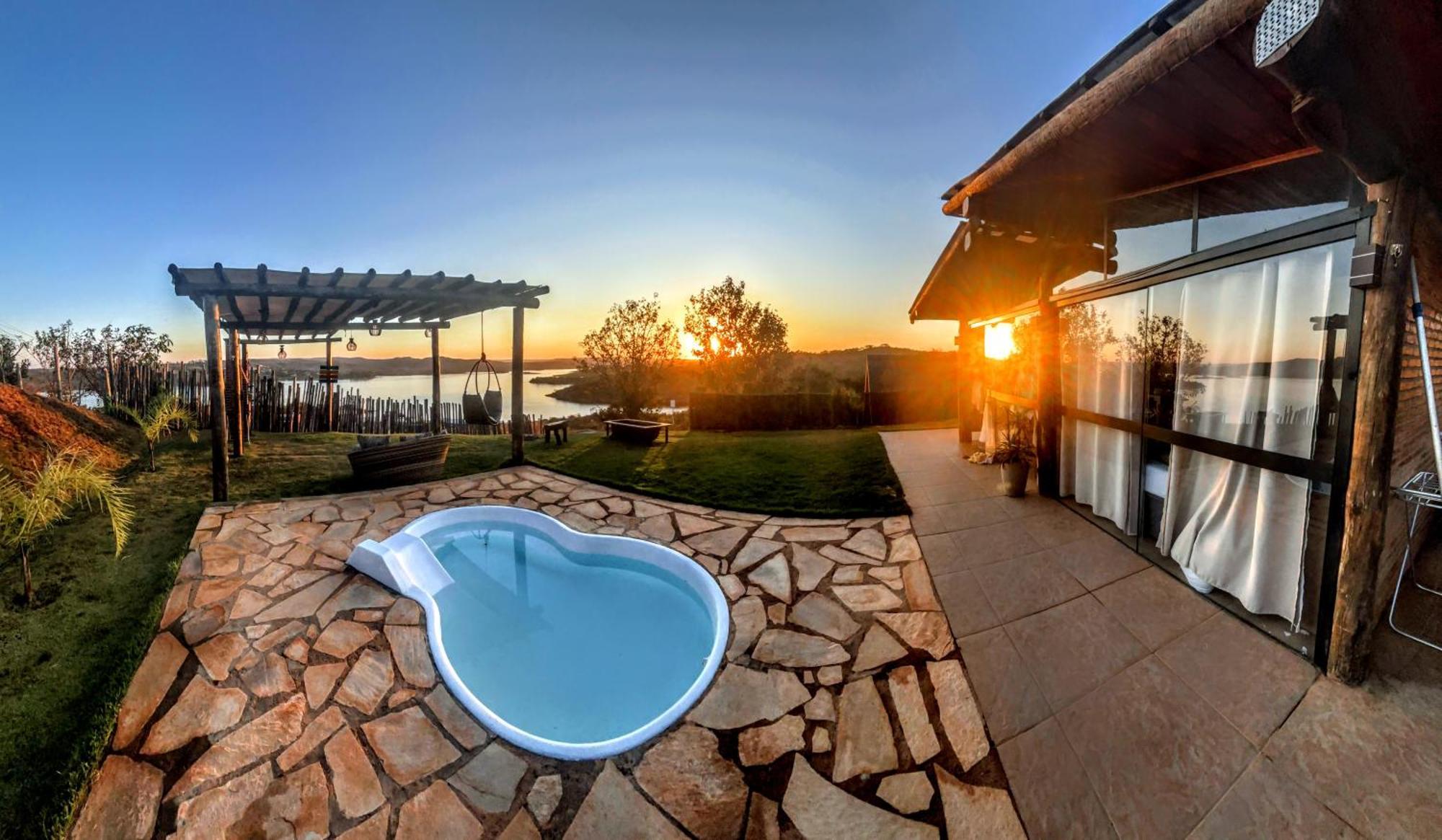 Chale Mirante, Piscina, Cachoeira, Lago E Vista Espetacular Alexania エクステリア 写真